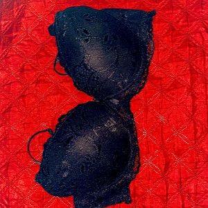 Black lace push up bra